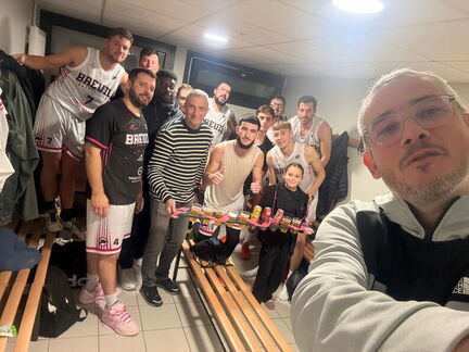 2025-11-30 BBC SM1 Cosne Selfie