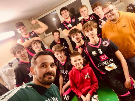 2025-11-22 BBC U18M1 Gueugnon Selfie