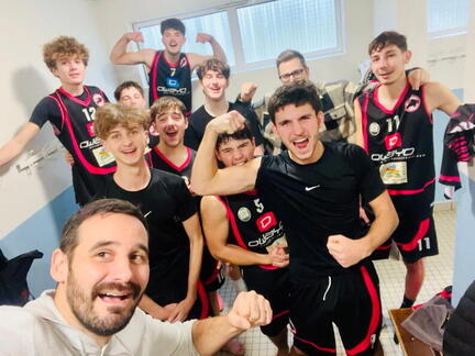 2025-12-14 BBC U18M1 ChalonBC Selfie