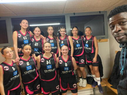 2026-02-28 BBC U18F Buxy Selfie