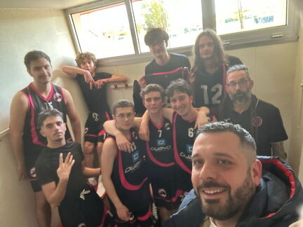 2026-04-04 BBC U18M2 Chatenoy Selfie