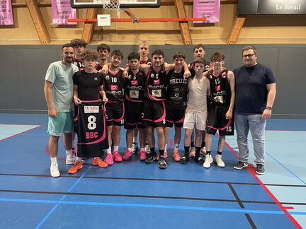 2026-04-25 BBC U18M1 ChalonBC Selfie2
