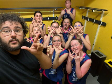 2026-04-25 BBC U15F2 Tournus Selfie