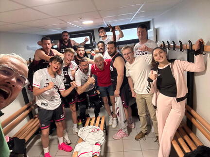 2026-04-26 BBC SM1 Delle Selfie